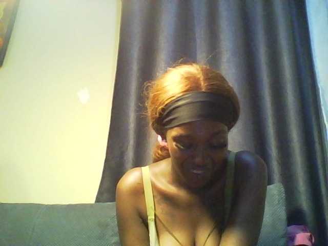 Betsy3 live webcam show