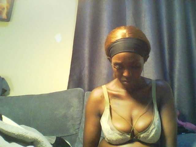 Betsy3 live webcam show