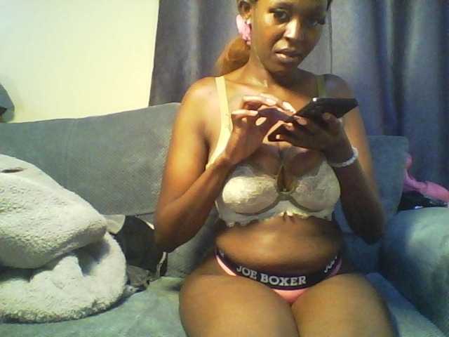 Betsy3 live webcam show