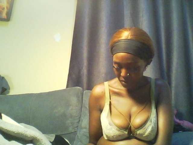 Betsy3 live webcam show