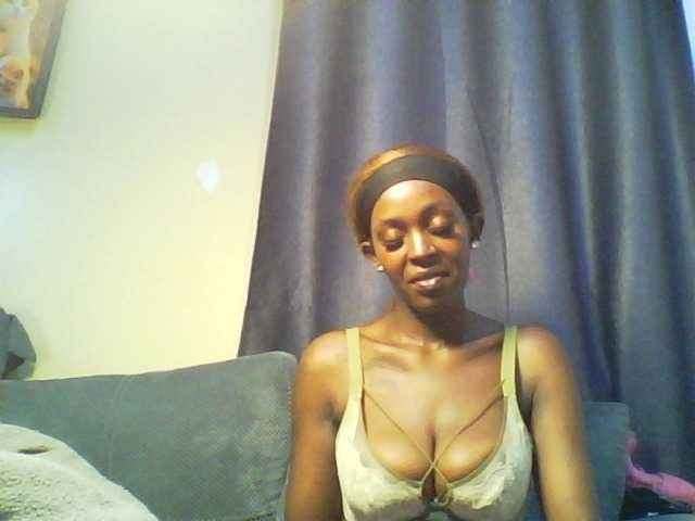Betsy3 Cam en direct sur BongaCams