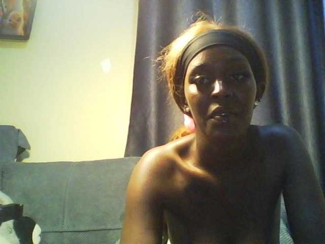 Betsy3 live webcam show