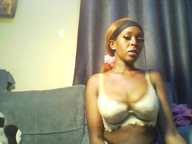 Betsy3 live webcam show