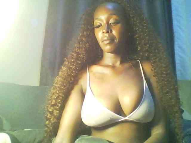 Betsy3 Live Webcam on BongaCams