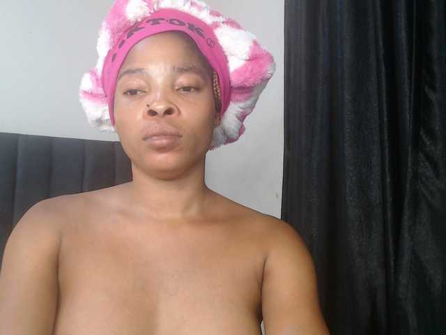 Sexycaramel live cam on BongaCams