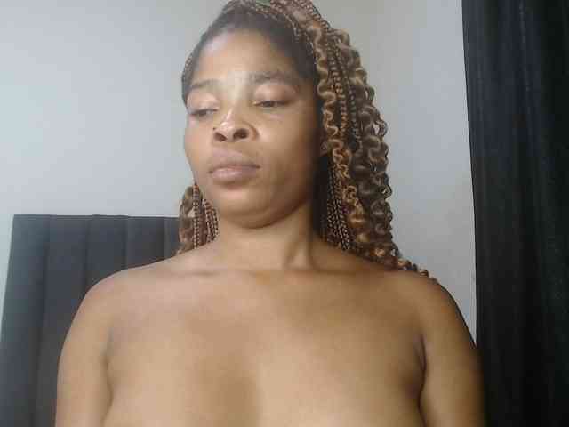 Sexycaramel webcam