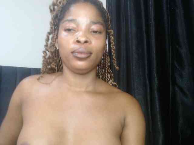 Sexycaramel webcam
