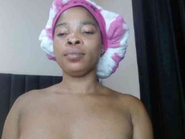 Sexycaramel webcam