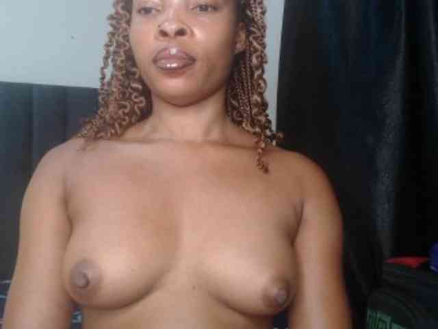 Sexycaramel webcam