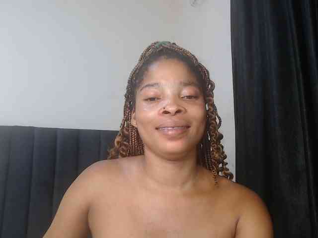 Sexycaramel webcam