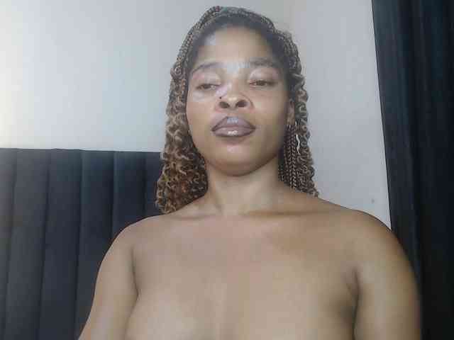 Sexycaramel webcam