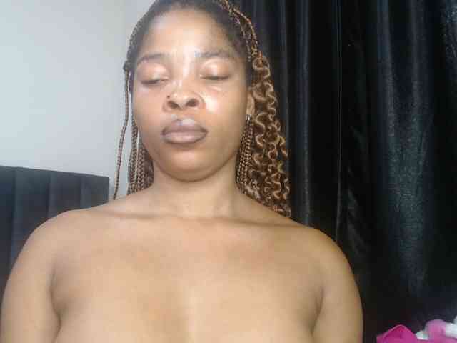 Sexycaramel webcam