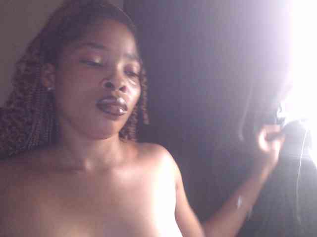 Sexycaramel webcam