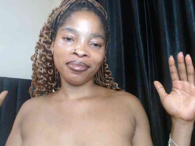 Sexycaramel webcam