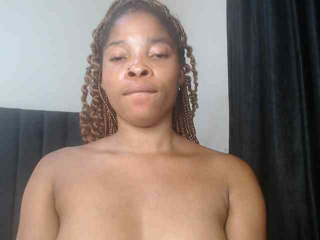 Sexycaramel webcam