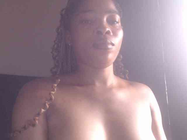 Sexycaramel webcam