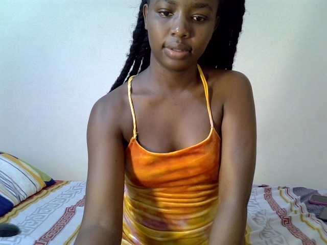 PinkCoochie02 live cam on BongaCams