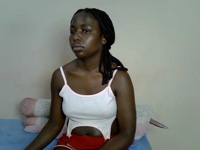 PinkCoochie02 live cam on BongaCams