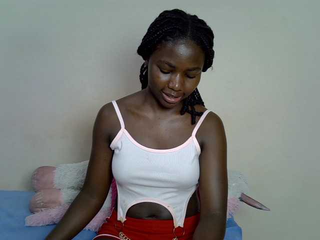 PinkCoochie02 live cam on BongaCams