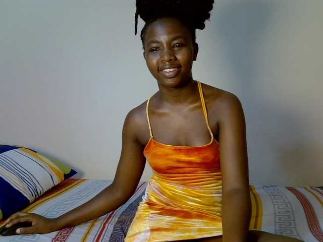 PinkCoochie02 live cam on BongaCams