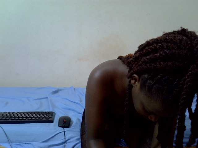 PinkCoochie02 live cam on BongaCams