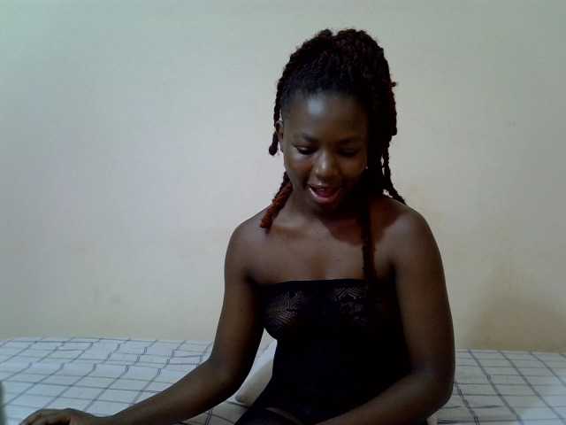 PinkCoochie02 live cam on BongaCams