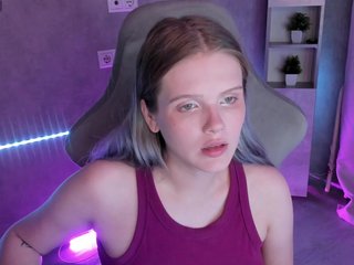 Alisa-Allison Porn Show