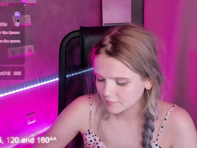 Alisa-Allison live cam preview