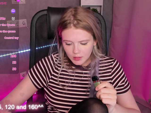 Alisa-Allison live cam preview