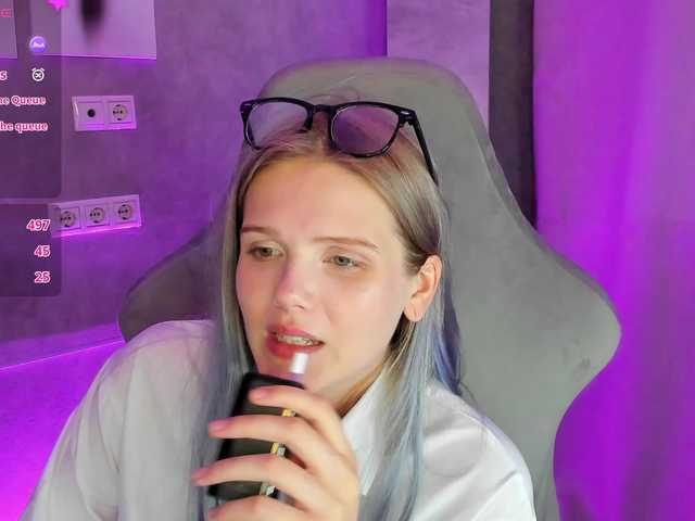 Alisa-Allison live webcam show