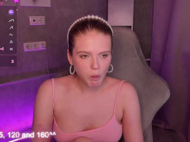Alisa-Allison live cam on BongaCams