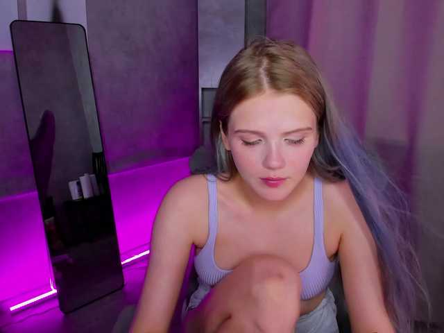 Alisa-Allison Live-Cam auf BongaCams