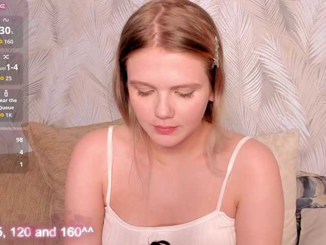 Alisa-Allison live cam on BongaCams