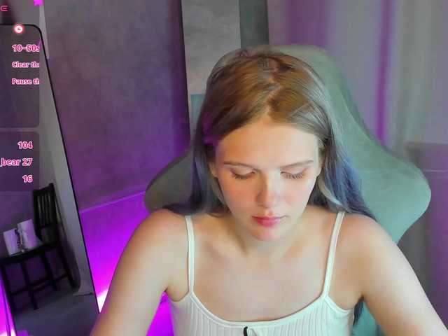 Alisa-Allison live webcam show