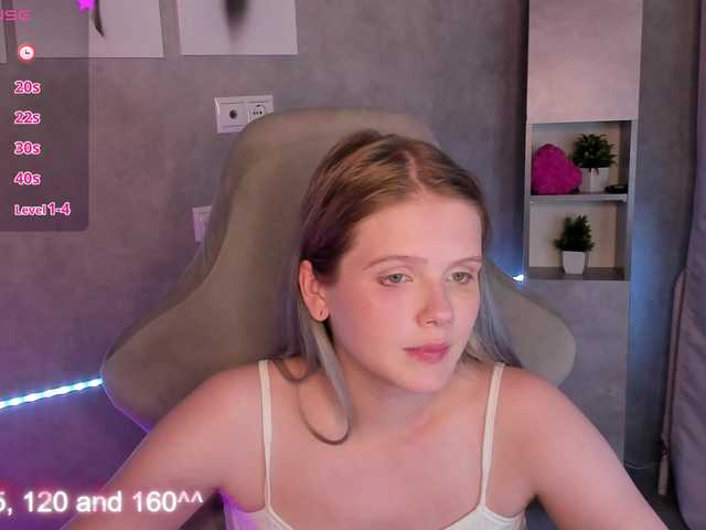 Alisa-Allison live cam on BongaCams