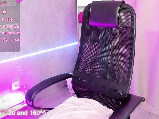 Alisa-Allison live cam on BongaCams