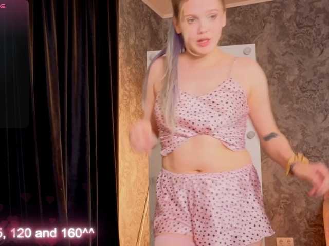Alisa-Allison live cam preview