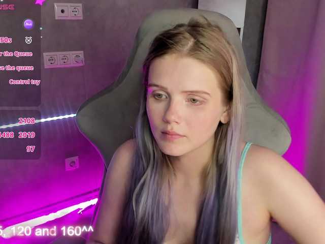 Alisa-Allison live cam on BongaCams