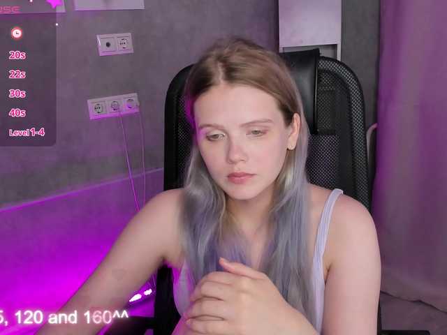 Alisa-Allison live cam on BongaCams