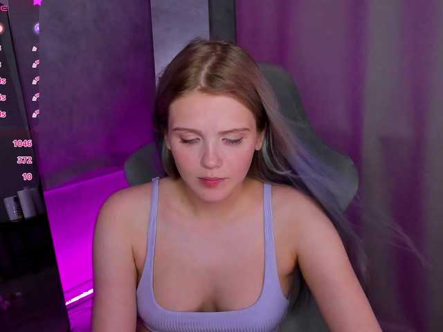 Alisa-Allison live webcam show