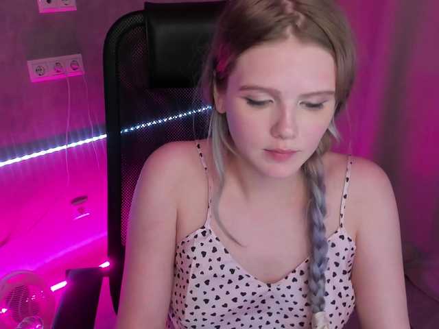 Alisa-Allison live cam preview