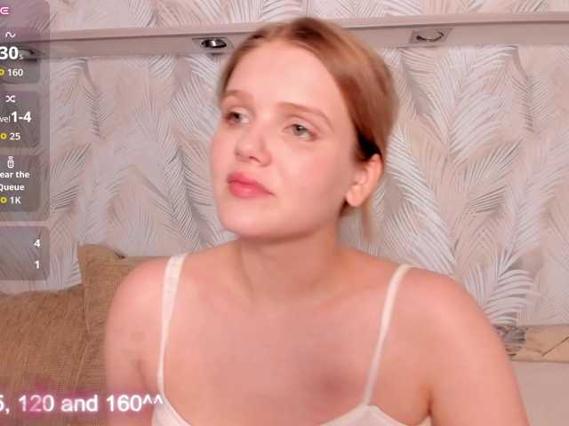Alisa-Allison live cam on BongaCams