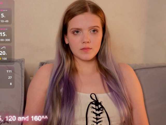 Alisa-Allison live cam on BongaCams