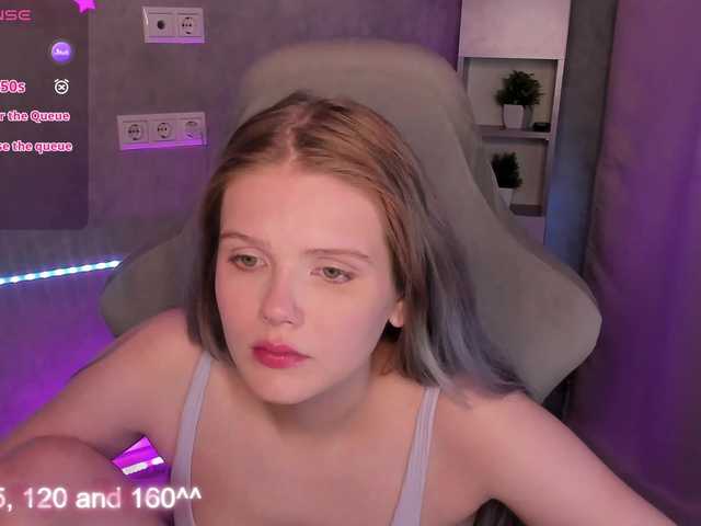 Alisa-Allison live cam on BongaCams