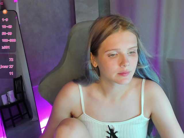 Alisa-Allison live webcam show