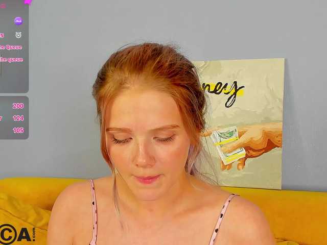 Alisa-Allison live cam on BongaCams