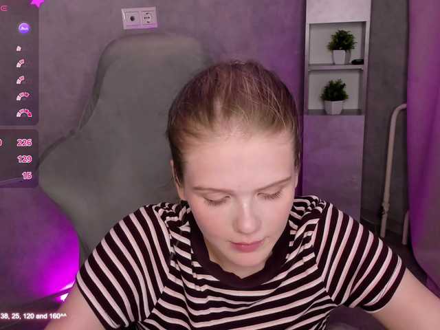 Alisa-Allison live webcam show