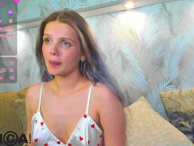 Alisa-Allison webcam