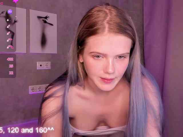 Alisa-Allison webcam