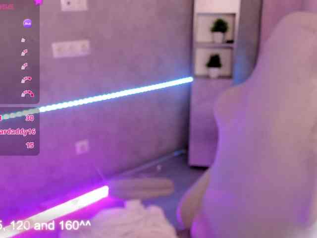 Alisa-Allison webcam